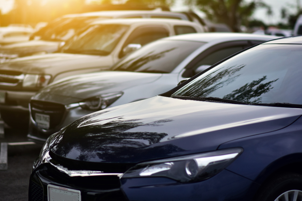 Auto privat verkaufen oder zum Händler? Was sich wirklich lohnt