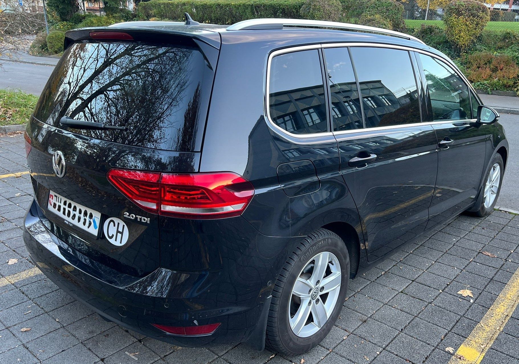 VW Touran Highline 2.0 TDI