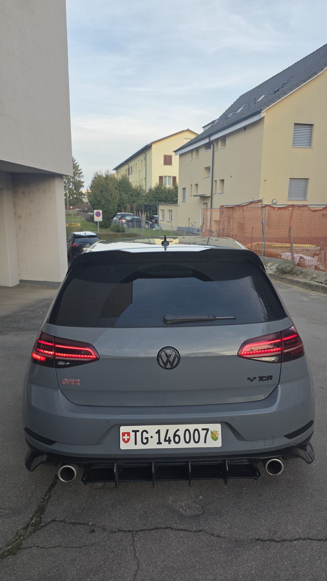 VW Golf 7 GTI TCR
