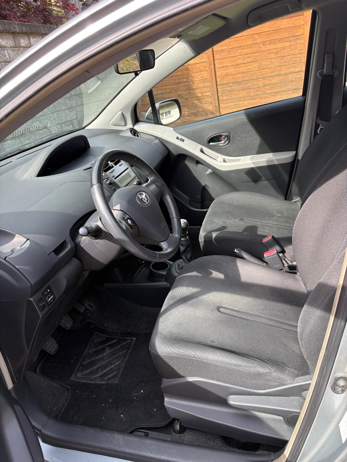 Toyota Yaris 1.33 Benzin