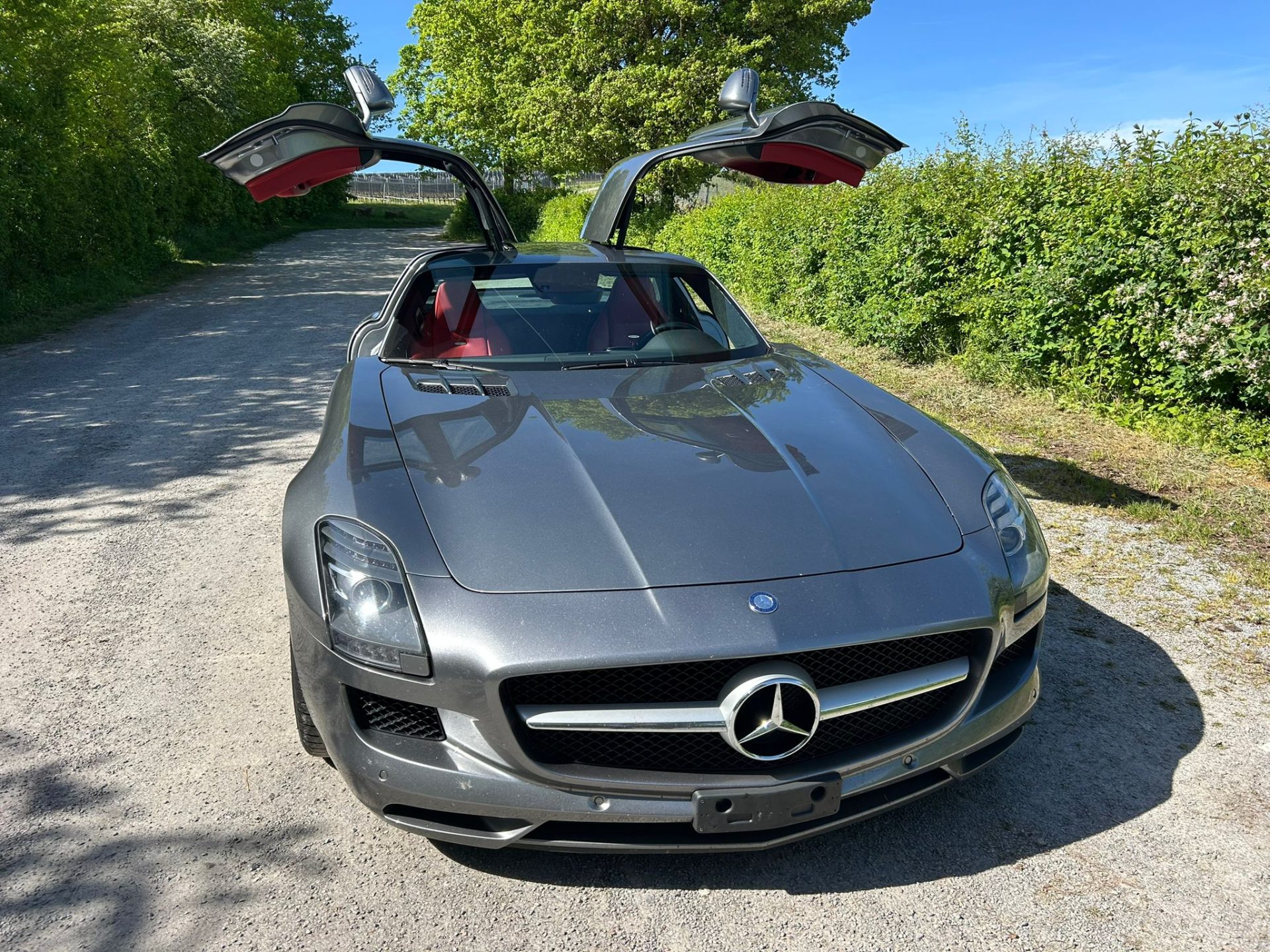Wünderschöner AMG SLS Flügel