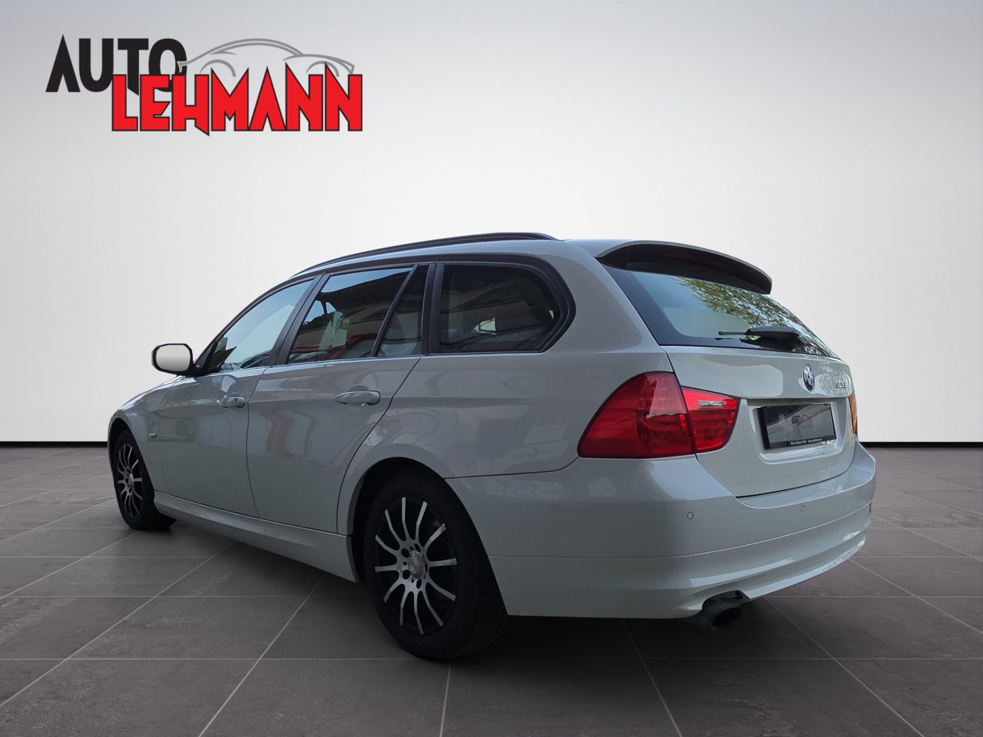 BMW 30e 320i Dynamic Edition