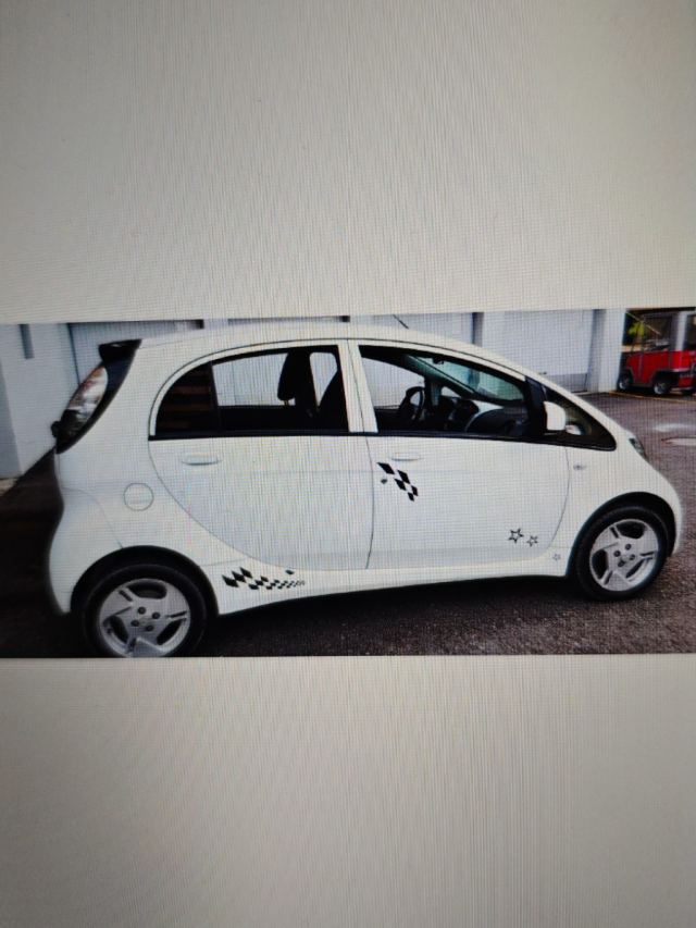 Elektrofahrzeug Mitsubishi Miev