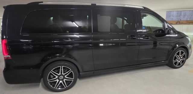 Mercedes V 300d 4M Extra Lang Swiss Ed. VIP Sitze