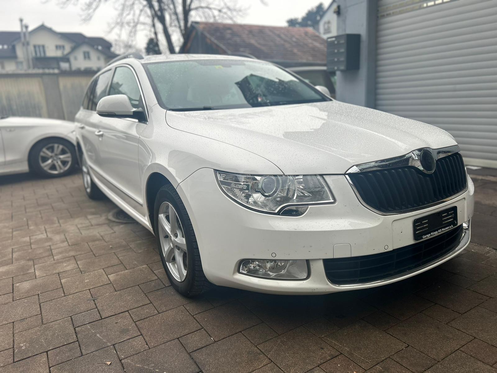 SKODA Superb Combi 2.0 TSI Ele