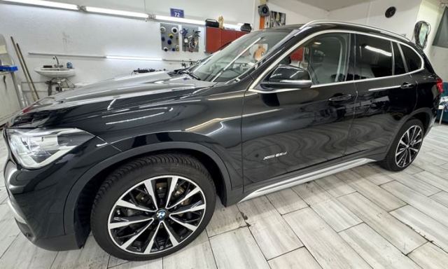 BMW X1 xDrive25dxLine-Top-Zustand-Panorama + Felge