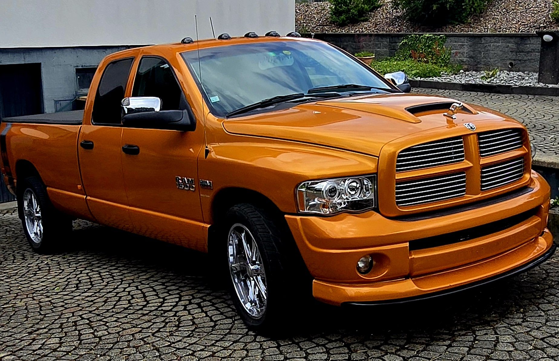 DODGE RAM